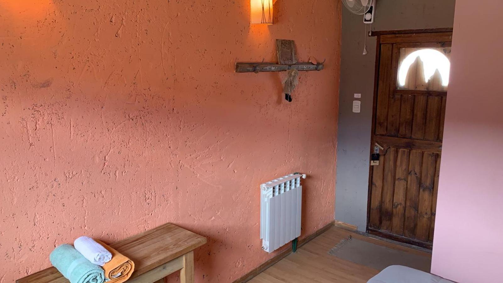 Guanaca Lodge El Chalten Room photo
